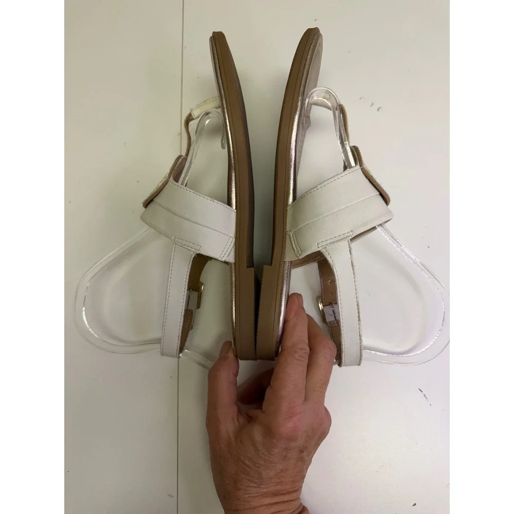Clarks Collection Reyna White Glam T-strap Thong‎ Sandals Buckle Strap Sz 7
